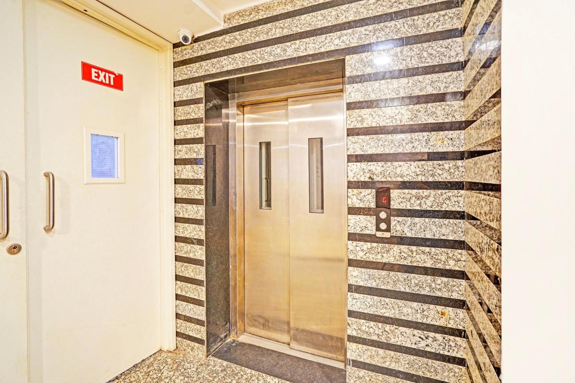 Collection O Tilak Nagar Near Pacific Mall دلهي المظهر الخارجي الصورة